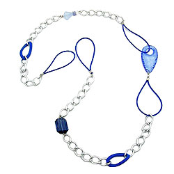 Chains blue